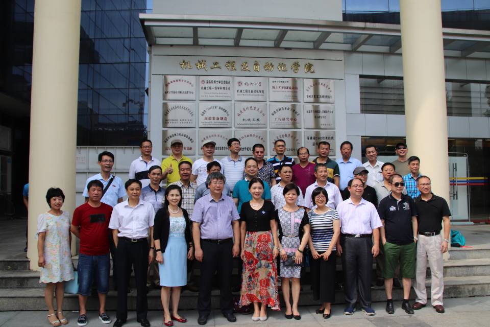 17.10.02 海角视频
成功举办1987届校友30周年毕业聚会6c6b58e64395899c