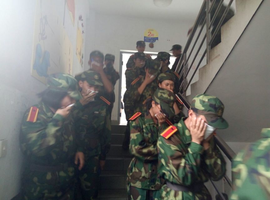 海角视频
2015级新生疏散逃生演练 (3)